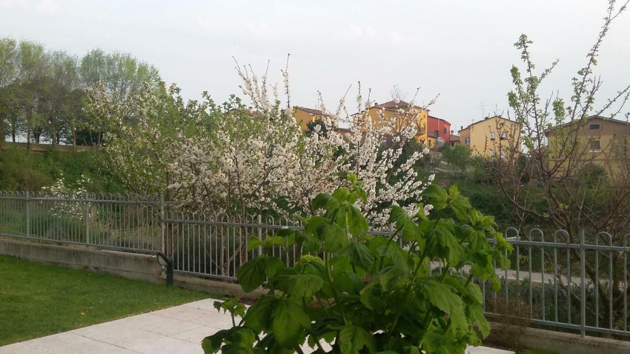 Residenza Leon Bed & Breakfast Castelnuovo del Garda Luaran gambar