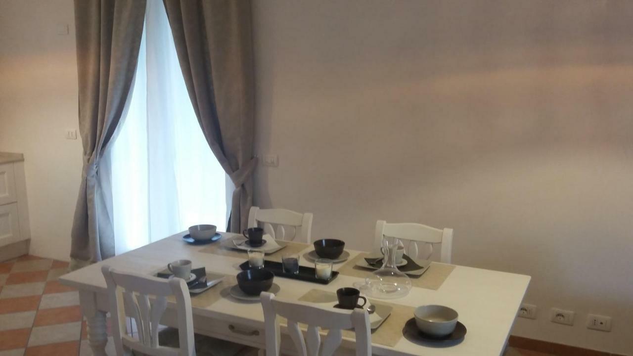 Residenza Leon Bed & Breakfast Castelnuovo del Garda Luaran gambar